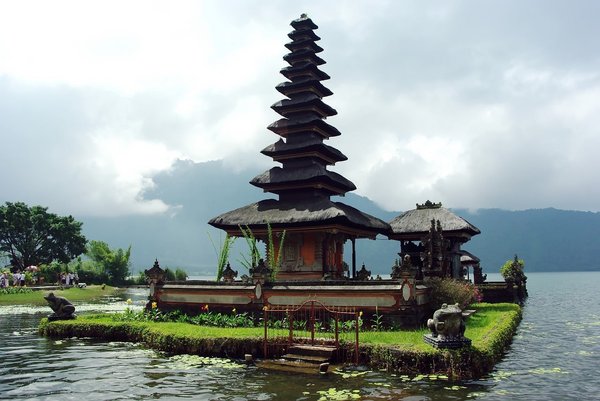 La route des temples de Bali : Un périple spirituel à travers l'île des Dieux