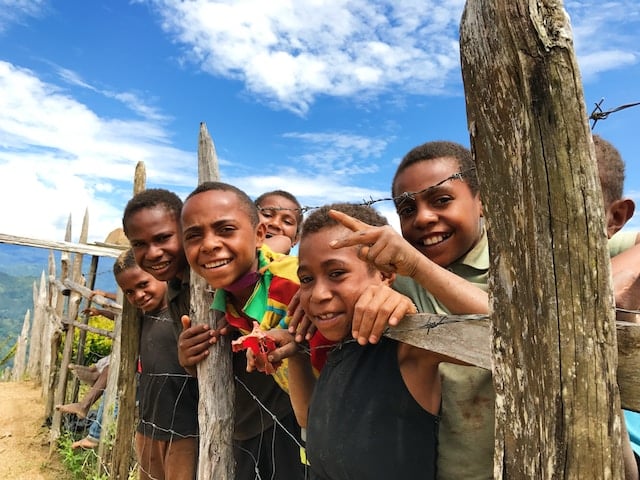 10 raisons incroyables de parcourir la Papouasie Nouvelle-Guinée et découvrir ses activités, sites et plus.
